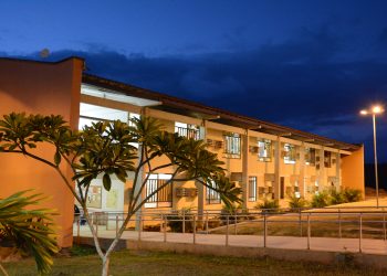 UFPE divulga edital com 20 vagas para curso de Matemática EAD, em Gravatá