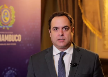 Paulo Câmara solicita audiência ao STF para impedir federalização de Fernando de Noronha