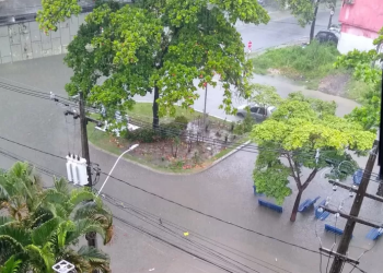 Fortes chuvas já deixaram dois mortos e outros 948 desalojados no Grande Recife