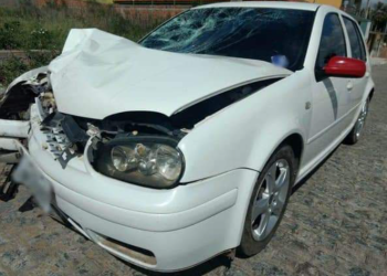 Homem é preso após roubar carro, capotar e trocar tiros com a PM, em Bezerros