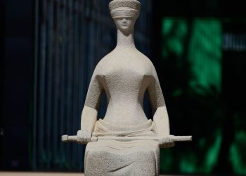 Prazo de inelegibilidade da Lei da Ficha Limpa permanece, decide STF