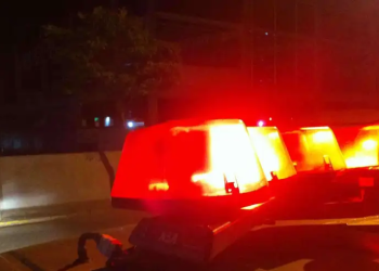 Homem é esfaqueado e outro fica ferido após briga na Área Verde, em Gravatá