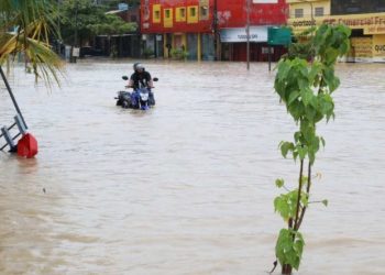 Fortes chuvas causam transtornos e deixa, pelo menos, um morto no Grande Recife
