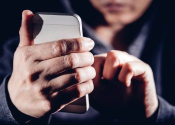 Vítimas de golpe nas redes sociais podem acionar a polícia para recuperar conta