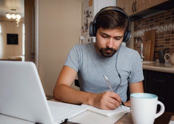 SESI-PE abre 300 vagas para cursos online gratuitos sobre relações interpessoais no trabalho