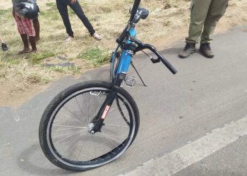 Ciclista morre atropelado após pegar carona irregular em carreta na BR 407, em Petrolina