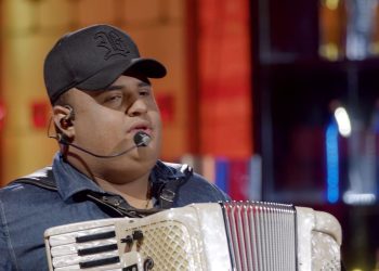 Tarcísio do Acordeon abrirá segunda noite do São João de Gravatá 2022