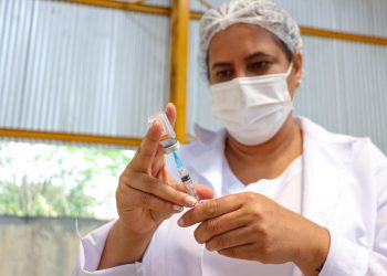 Gravatá libera 4ª dose da vacina contra covid-19 para pessoas acima de 40 anos; saiba onde tomar