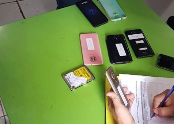 PF faz busca e apreensão na casa de suspeito de estupro de vulneráveis e distribuição de material pornográfico na internet, no Recife