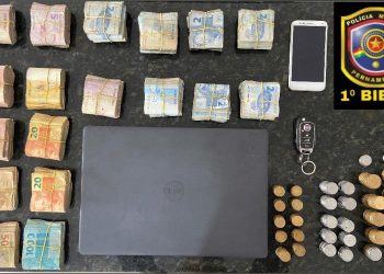 Homem rouba carro de padre, distribui R$ 40 mil que estava no veículo e é preso em Caruaru