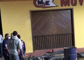 Motociclista morre após colidir com carro e ser atropelado por outro, em Gravatá