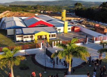 Prefeitura de Chã Grande inaugura nova creche municipal