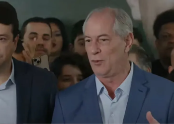 Com críticas à Lula, Bolsonaro e “falso voto útil”, Ciro reforça candidatura em carta manifesto