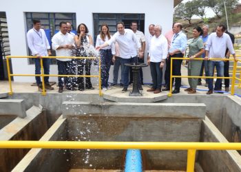Governo de Pernambuco inaugura obras em Gravatá