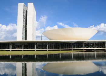 Com maior bancada do PSB, os 25 deputados federais por Pernambuco são definidos; veja lista