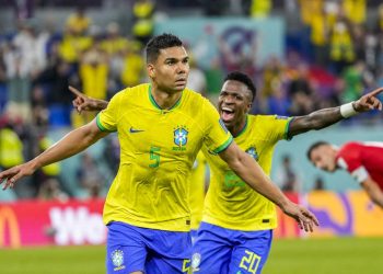 Brasil sofre, mas vence Suíça e garante vaga nas oitavas de final da Copa do Catar