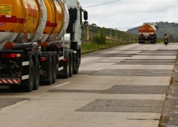 Pernambuco tem problemas em 66,4% da malha rodoviária, aponta balanço