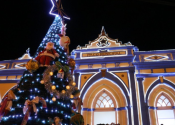 Prefeitura de Gravatá pretende gastar meio milhão de reais com decoração natalina