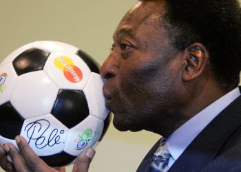 Velório de Pelé será no dia 2 de janeiro na Vila Belmiro e terá 24 horas de duração