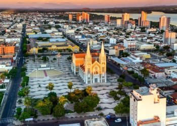 Pernambuco tem 9.051.113 habitantes, aponta prévia do IBGE; Petrolina supera Caruaru e Olinda