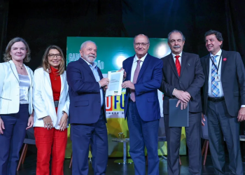 Lula anuncia mais 16 novos ministros do seu futuro governo
