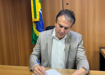 Ministro da Educação anuncia reajuste de 15% no piso salarial do magistério