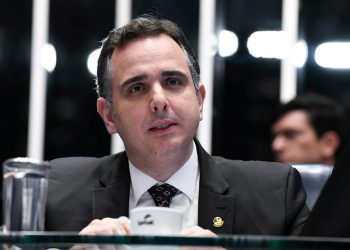 Em vitória do governo Lula, Rodrigo Pacheco é reeleito presidente do Senado