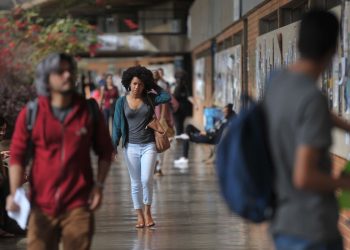 Candidatos podem se inscrever no ProUni 2023 a partir desta terça-feira (28)