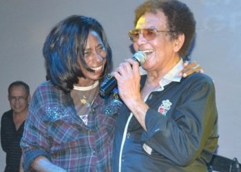 Por Reginaldo Rossi, Glória Maria visitou Gravatá no São João de 2012
