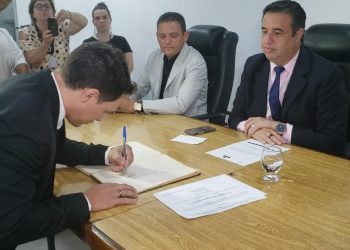 Wagner do Santa Rosa toma posse como vereador de Caruaru