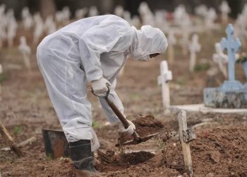 Brasil ultrapassa 700 mil mortes por Covid-19 após três anos do primeiro caso confirmado
