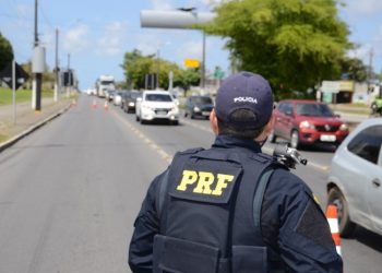 PRF intensifica fiscalização no Agreste durante a Semana Santa