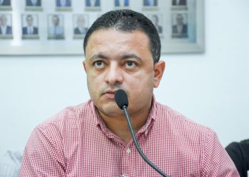 Léo do Ar desconsidera ordem judicial, promove eleição da UVP e Justiça aplica multa de R$ 50 mil