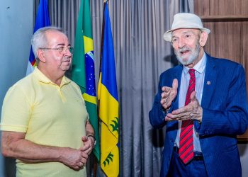Prefeito de Gravatá se encontra com desembargador do ‘caso UVP’ no Paço Municipal; Léo do Ar é afastado da presidência da entidade