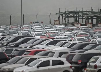 Governo Federal anuncia redução de impostos para diminuir o preço dos carros populares