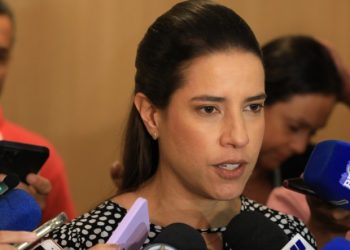 Raquel Lyra troca comando de três secretarias em menos de 10 dias