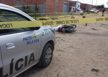 Mortes violentas no Brasil caem 2,4% em 2022, aponta estudo