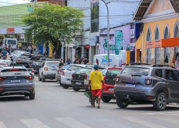 Por fluidez, estacionamento da Rua Vereador Elias Torres em Gravatá passa por readequação