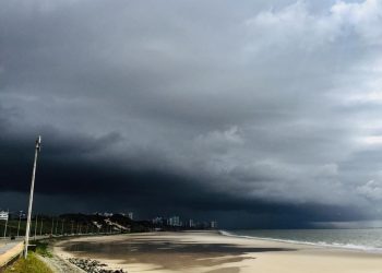 Inmet emite alerta de fortes chuvas e ventos para o Nordeste no fim de semana