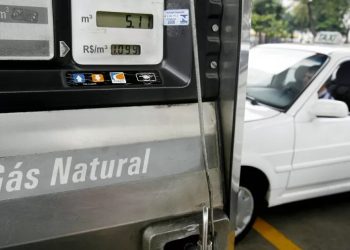 Preço do gás natural terá queda de 7,1% para distribuidoras, anuncia Petrobras
