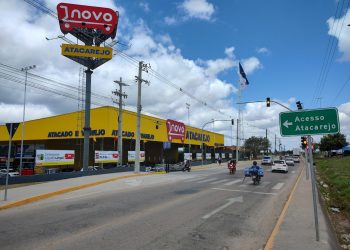 Supermercado em Gravatá sob investigação por poluição sonora e ambiental