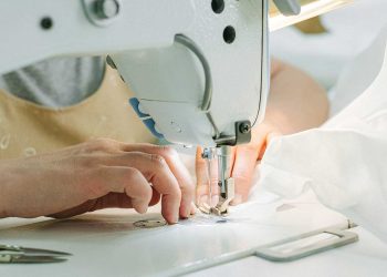 Cursos gratuitos para área de confecção estão com inscrições abertas em Gravatá; saiba mais