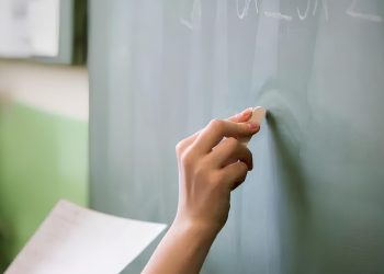 Sem acordo com governo Joselito Gomes, professores de Gravatá intensificam protestos com paralisações totais