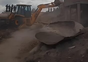 Prefeitura de Gravatá demole casa em construção no Alto do Cruzeiro; proprietária questiona falta de aviso prévio