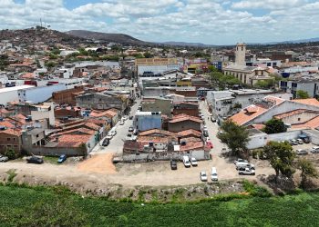 Obra da Prefeitura abre nova via para otimizar trânsito no centro de Gravatá; saiba mais