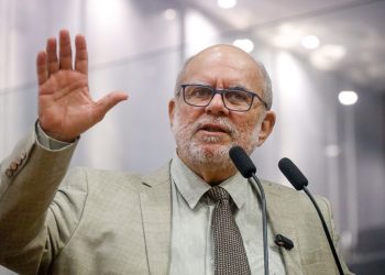 Waldemar Borges critica governo Raquel Lyra por problemas no abastecimento de água em Gravatá