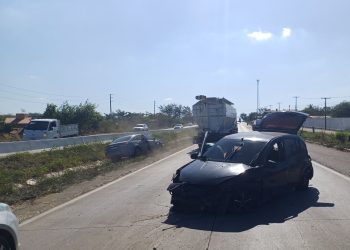 Três pessoas ficam feridas em colisão envolvendo dois veículos na BR-232, em Gravatá