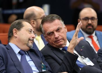 STF aceita denúncia e ex-presidente Bolsonaro se torna réu por tentativa de golpe de Estado em 2022