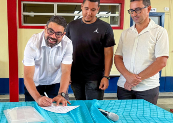 Chã Grande (PE): Prefeito Sandro Advogado assina ordem de serviço para nova creche e UBS no bairro Newton Carneiro