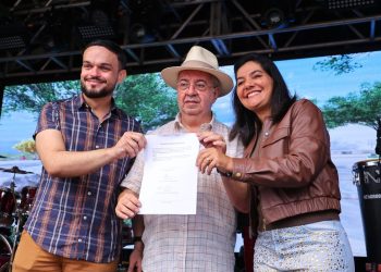 Prefeito Joselito Gomes assina ordem de serviço para requalificação do Alto do Cruzeiro, em Gravatá